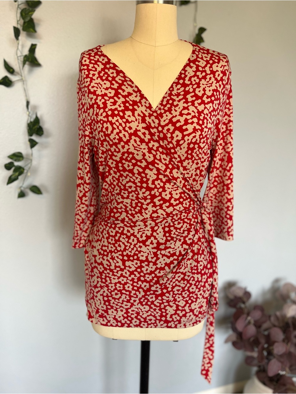 Banana Republic Red Off White Abstract Animal Print Wrap Top Blouse Large L